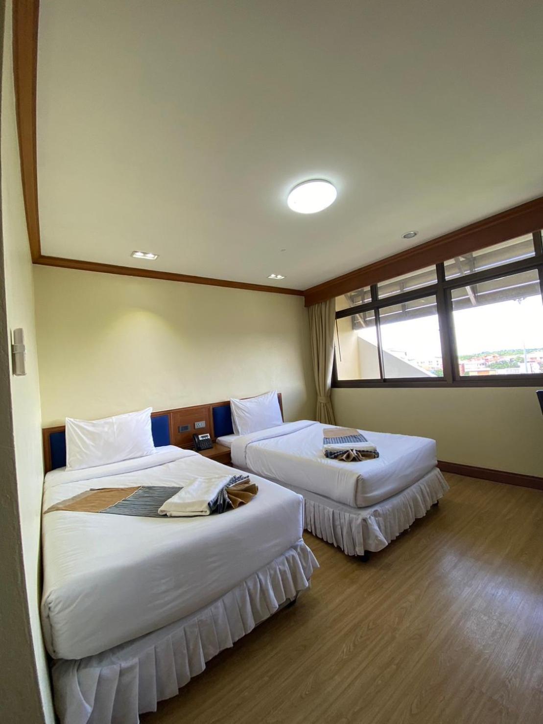 Phuphanplace Hotel Ban Phang Khwang Tai Zewnętrze zdjęcie